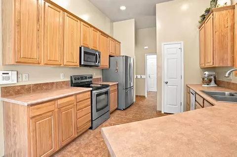 Kitchen - 352 Belden Ct, Fruita, CO 81521 photo 2 of 3
