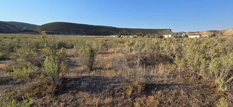 2859 Shale Dr, Rangely, CO 81648 photo 4