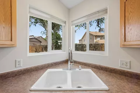 Kitchen - 865 Jasper Dr, Fruita, CO 81521 photo 3 of 3