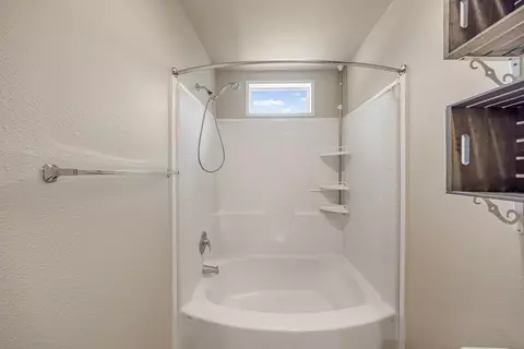 Bath - 49088 Ke Rd, Mesa, CO 81643 photo 2 of 3