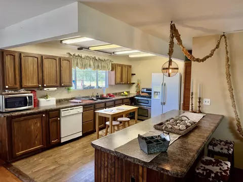 Kitchen - 1865 Frontage Rd, Fruita, CO 81521 photo 1 of 4