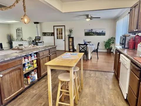 Kitchen - 1865 Frontage Rd, Fruita, CO 81521 photo 2 of 4