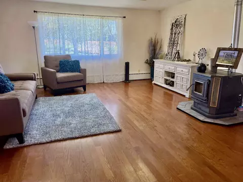 Living - 1865 Frontage Rd, Fruita, CO 81521 photo 3 of 5