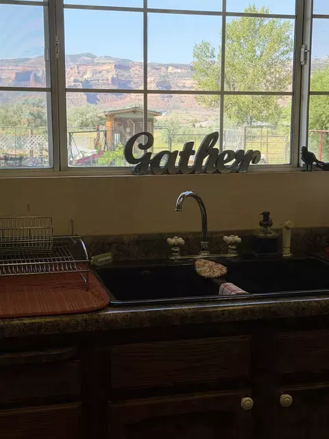 Kitchen - 1865 Frontage Rd, Fruita, CO 81521 photo 3 of 4