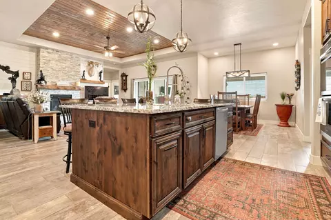 Kitchen - 1348 Robinson Ct, Mack, CO 81525 photo 2 of 5