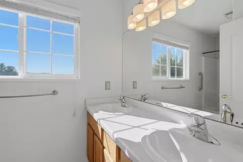 Bath - 612 Quartz Dr, Fruita, CO 81521 photo 4 of 4