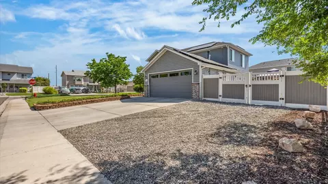 Exterior - 612 Quartz Dr, Fruita, CO 81521 photo 3 of 5