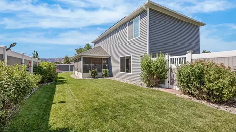 Exterior - 612 Quartz Dr, Fruita, CO 81521 photo 4 of 5
