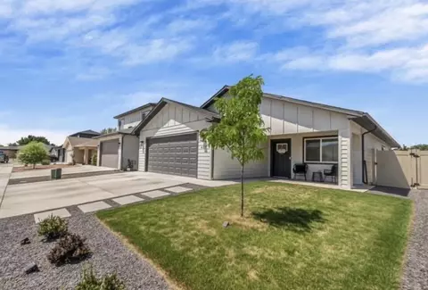 417 Pear Ln, Grand Junction, CO 81504