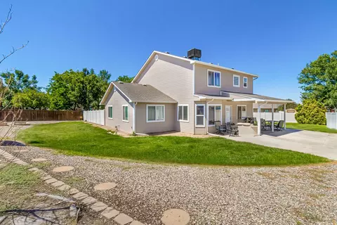 Exterior - 902 Elberta Dr, Fruita, CO 81521 photo 4 of 7