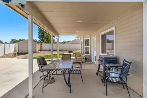 Exterior - 902 Elberta Dr, Fruita, CO 81521 photo 5 of 7