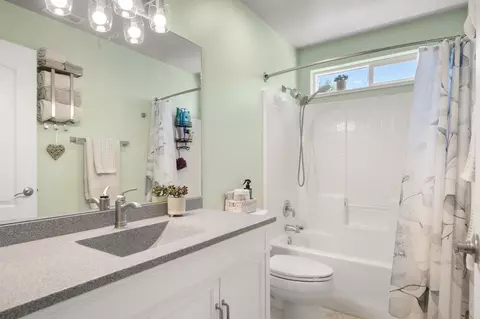 Bath - 549 Hall St, Fruita, CO 81521 photo 3 of 3