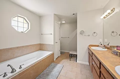 Bath - 802 Darcy Jo Ln, Fruita, CO 81521 photo 1 of 4