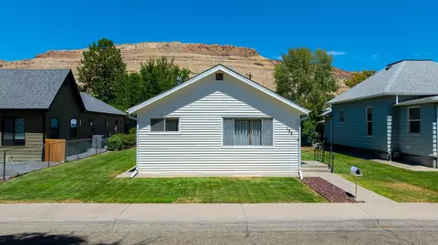 132 W 4th St, Palisade, CO 81526
