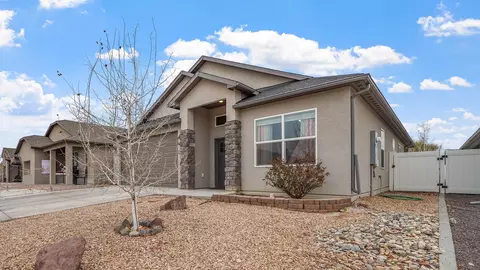 3031 Red Pear Dr, Grand Junction, CO 81504