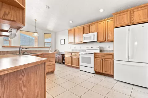 Kitchen - 760 Galena Dr, Fruita, CO 81521 photo 1 of 4