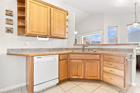 Kitchen - 760 Galena Dr, Fruita, CO 81521 photo 3 of 4
