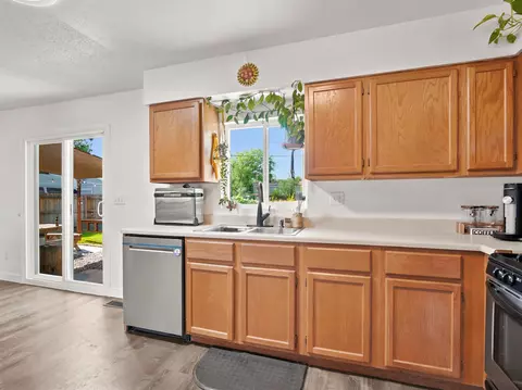 Kitchen - 312 E Concord Dr, Fruita, CO 81521 photo 3 of 4