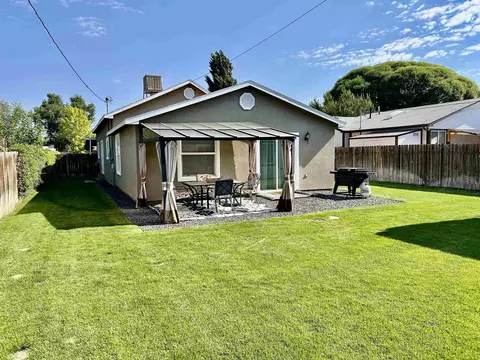 Exterior - 628 E Cleveland Ave, Fruita, CO 81521 photo 4 of 7