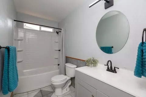 Bath - 137 N Cherry St, Fruita, CO 81521 photo 4 of 6