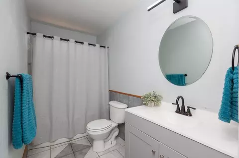 Bath - 137 N Cherry St, Fruita, CO 81521 photo 1 of 6