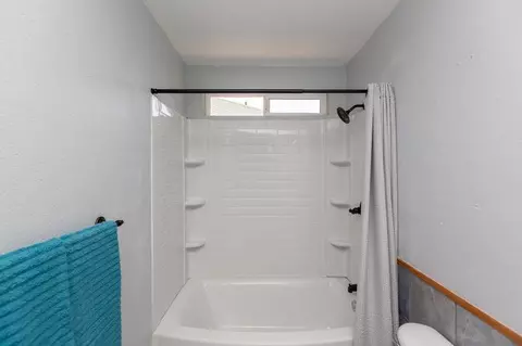 Bath - 137 N Cherry St, Fruita, CO 81521 photo 3 of 6