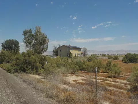 Exterior - 2022 K Rd, Fruita, CO 81521 photo 2 of 15