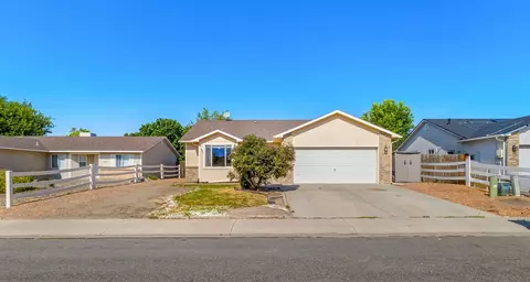493 Aspen Grove Dr, Clifton, CO 81520