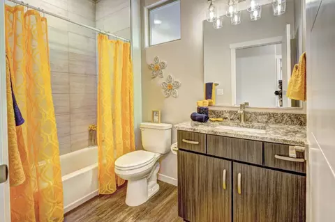 Bath - 2745 Eclipse Ave, Grand Junction, CO 81503 photo 3 of 5
