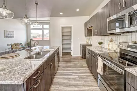 Kitchen - 2745 Eclipse Ave, Grand Junction, CO 81503 photo 4 of 7