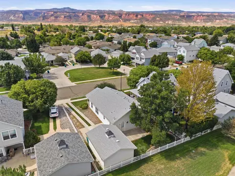 View/Area - 1229 Windsor Park Dr, Fruita, CO 81521 photo 2 of 4