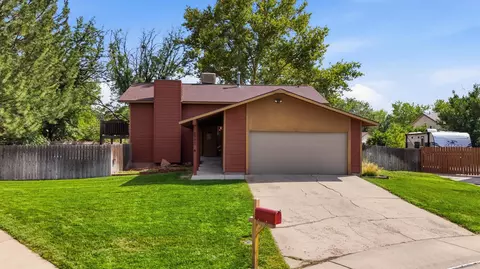 2902 Violet Pl, Grand Junction, CO 81506
