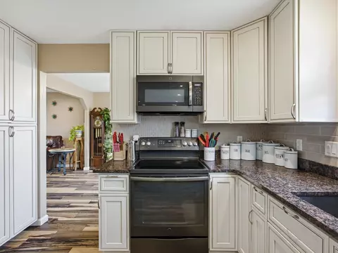 Kitchen - 105 Sunset Dr, Fruita, CO 81521 photo 3 of 4