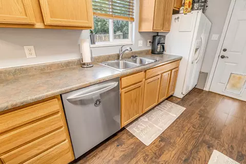 Kitchen - 685 Bayberry Ct, Fruita, CO 81521 photo 5 of 5