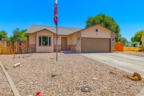 Exterior - 685 Bayberry Ct, Fruita, CO 81521 photo 3 of 10