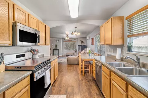 Kitchen - 685 Bayberry Ct, Fruita, CO 81521 photo 2 of 5