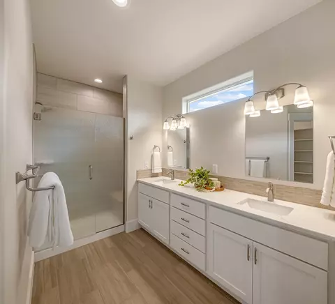 Bath - 1233 Periwinkle Ct, Fruita, CO 81521 photo 1 of 3