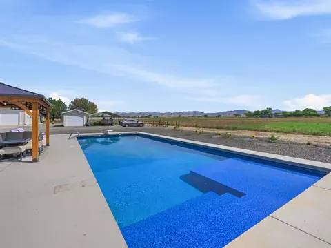 Exterior - 1454 19 Rd, Fruita, CO 81521 photo 4 of 10
