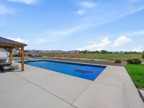 Exterior - 1454 19 Rd, Fruita, CO 81521 photo 6 of 10