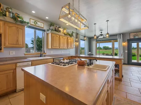 Kitchen - 1454 19 Rd, Fruita, CO 81521 photo 3 of 4