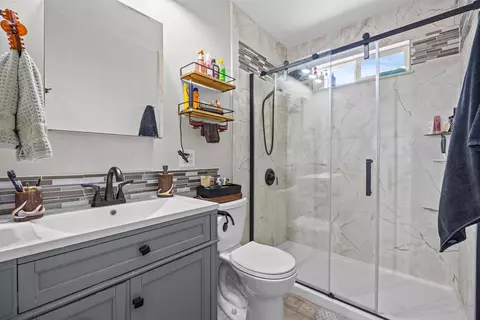 Bath - 708 E Rio Blanco Ave, Rangely, CO 81648 photo 1 of 1