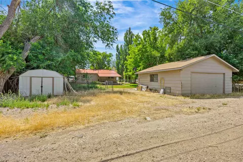 Exterior - 708 E Rio Blanco Ave, Rangely, CO 81648 photo 3 of 7
