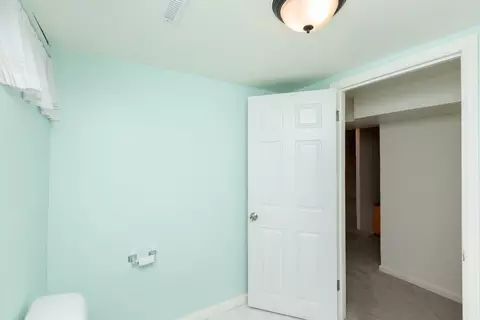 Bath - 1047 E Aspen Ave, Fruita, CO 81521 photo 3 of 3