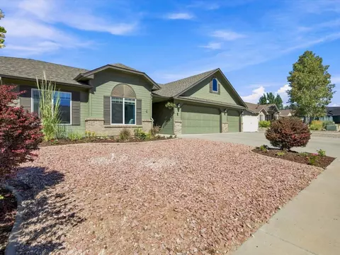 Exterior - 853 Jasper Dr, Fruita, CO 81521 photo 3 of 6