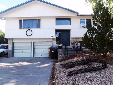 2028 Cambridge St, Montrose, CO 81401