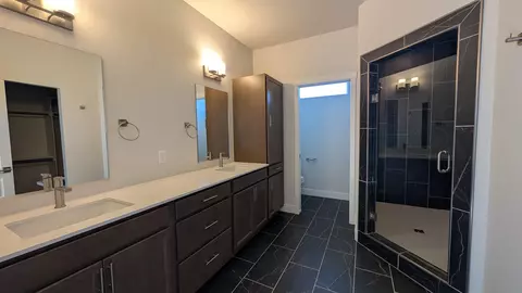 Bath - 1680 Rusty Rivet Rd, Fruita, CO 81521 photo 2 of 2