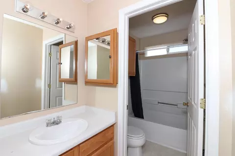 Bath - 485 David Ct, Fruita, CO 81521 photo 1 of 4