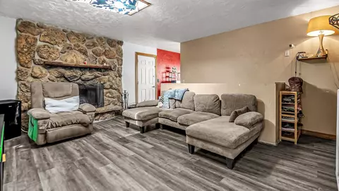 Living - 718 E Rio Blanco Ave, Rangely, CO 81648 photo 2 of 3