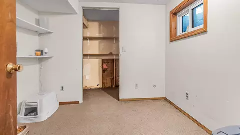 Bedroom - 718 E Rio Blanco Ave, Rangely, CO 81648 photo 7 of 7