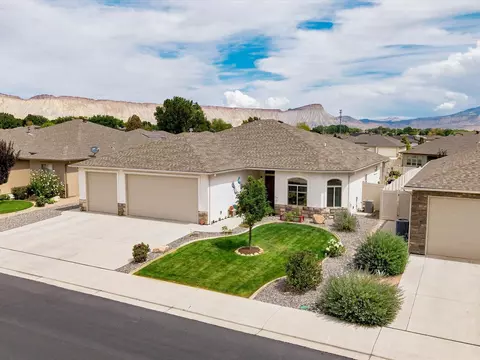 666 Strathearn Dr, Grand Junction, CO 81504